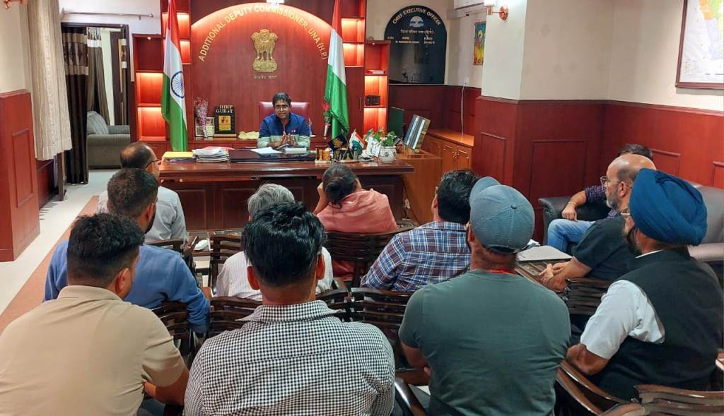 The Municipal Corporation Commissioner held a meeting with local architects stating that the building plan approval process will now be more simple and transparent